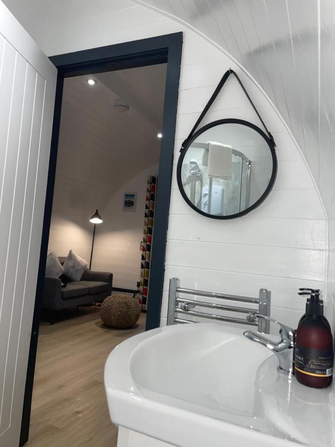 Apex Studio Pod & Jacuzzi Bath Fort William Exterior photo